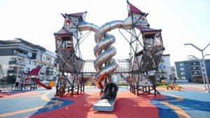 commercial playground equipment